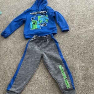 Minecraft Blue and Gray Kids Sweatpants size 5/6